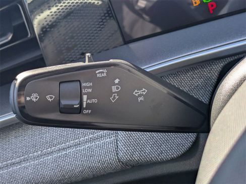 New 2026 Volkswagen Tiguan S image 25