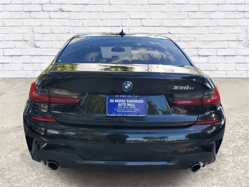 Used 2022 BMW 330e w/ M Sport Package image 3