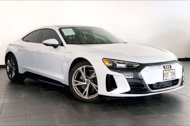 Used 2023 Audi e-tron GT Premium Plus AWD/4WD image 2