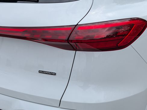 Certified 2025 Audi Q5 Premium w/ Premium Plus AWD/4WD image 17