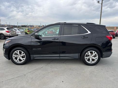 Used 2018 Chevrolet Equinox LT w/ Sun & Infotainment Package image 7