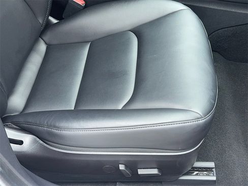 Used 2021 Tesla Model 3 Standard Range Plus image 49