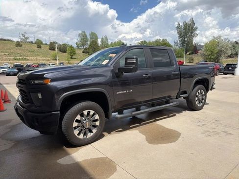 Used 2024 Chevrolet Silverado 2500 Custom w/ Custom Convenience Package AWD/4WD image 2