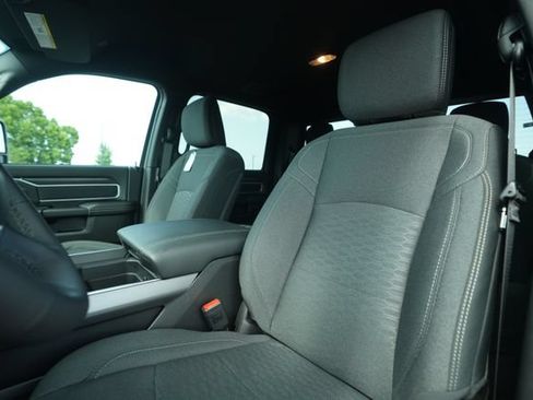 New 2026 RAM 2500 Big Horn AWD/4WD image 39