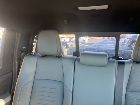 Used 2025 Toyota Tacoma 4x4 Double Cab Hybrid image 32