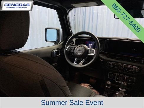 Certified 2025 Jeep Wrangler Unlimited Sahara AWD/4WD image 38