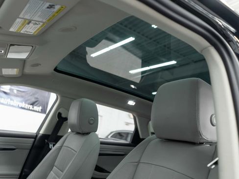 Used 2023 Land Rover Range Rover Evoque S image 8