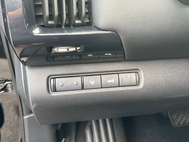 Used 2026 Nissan Pathfinder SV AWD/4WD image 29