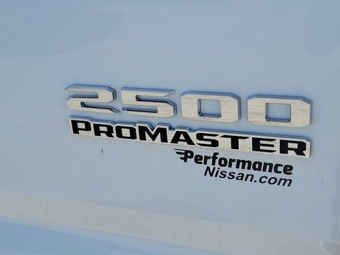 Used 2025 RAM ProMaster 2500 w/ Convenience Group FWD image 12