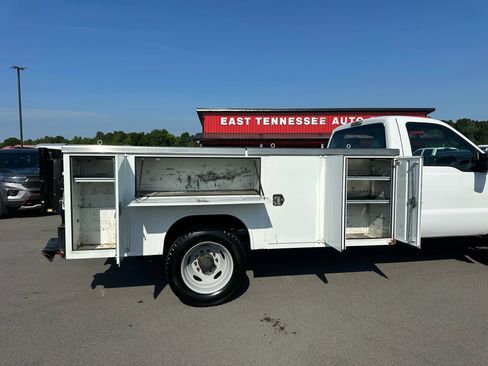 Used 2016 Ford F450 XL w/ Power Equipment Group image 18