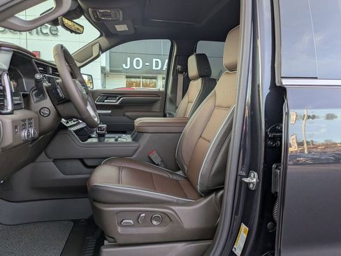New 2026 GMC Sierra 1500 Denali AWD/4WD image 13