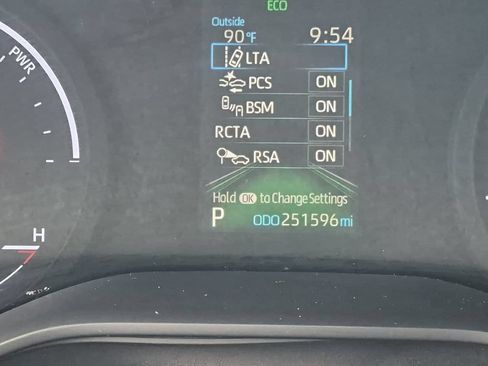 Used 2021 Toyota Sienna LE FWD image 31