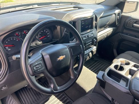 Used 2021 Chevrolet Silverado 1500 Custom image 16