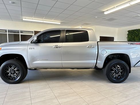 Used 2017 Toyota Tundra Limited w/ Limited Premium Package AWD/4WD image 7