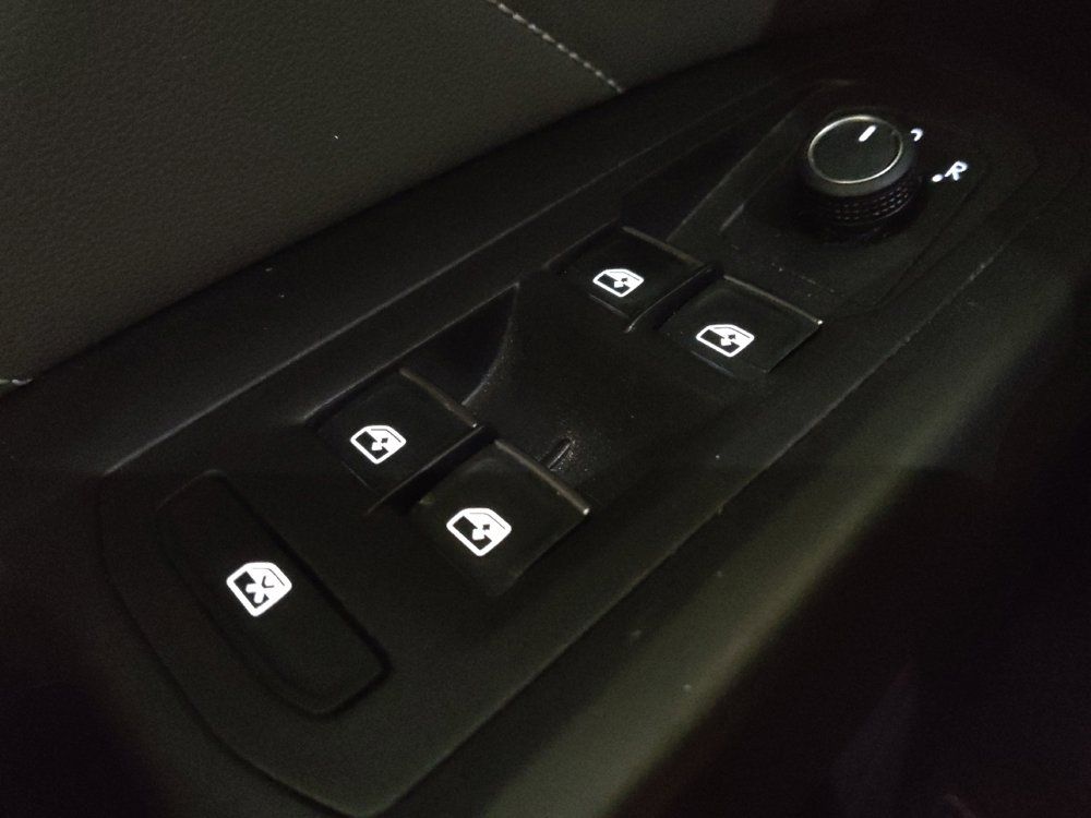 Used 2023 Volkswagen Atlas SE FWD image 27