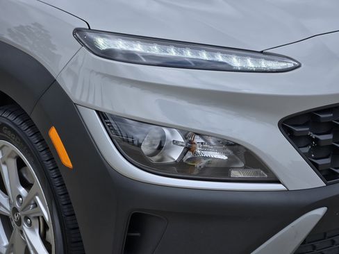 Used 2023 Hyundai Kona SEL w/ Convenience Package image 10