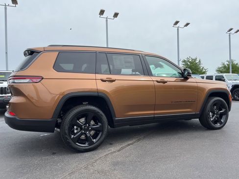 New 2026 Jeep Grand Cherokee L Limited AWD/4WD image 58