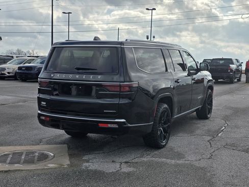 Used 2023 Jeep Wagoneer L Series III w/ Premium Group I image 8