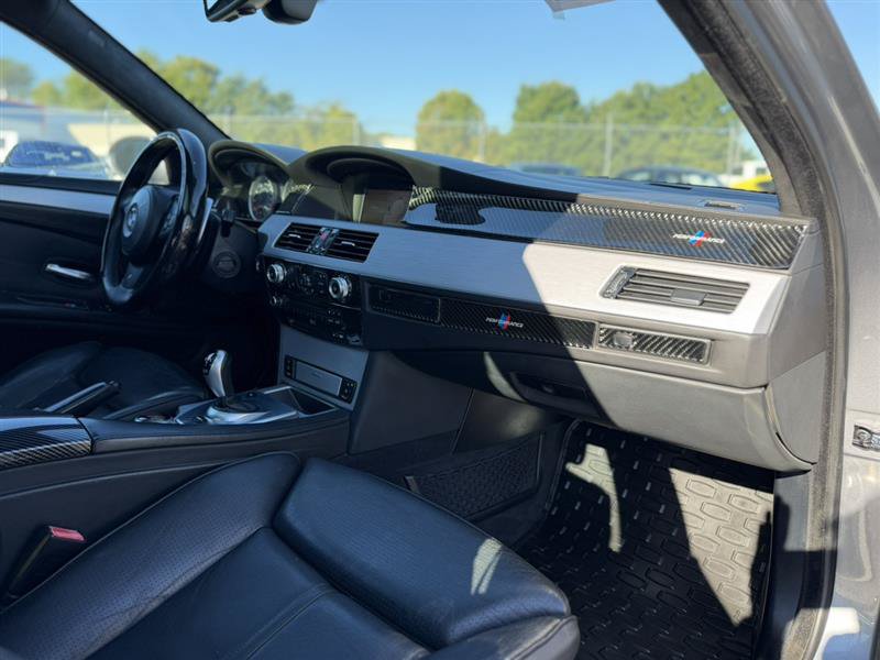 Used 2008 BMW M5 RWD image 38