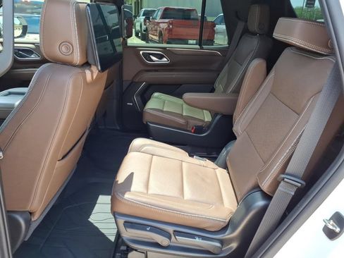Certified 2023 Chevrolet Tahoe High Country AWD/4WD image 12