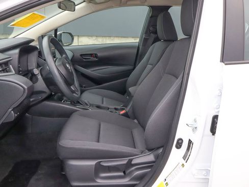 Used 2024 Toyota Corolla LE image 7