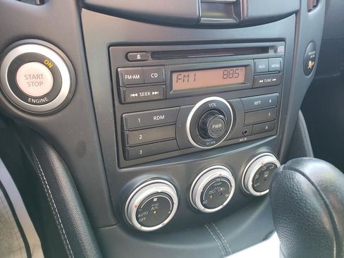 Used 2009 Nissan 370Z Coupe image 18