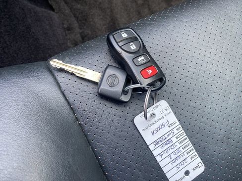 Used 2005 Nissan 350Z Touring RWD image 36