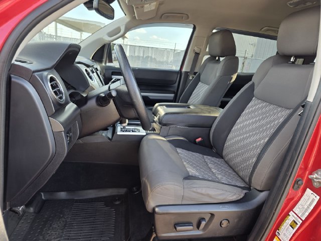 Used 2019 Toyota Tundra SR5 w/ SR5 Upgrade Package AWD/4WD image 13