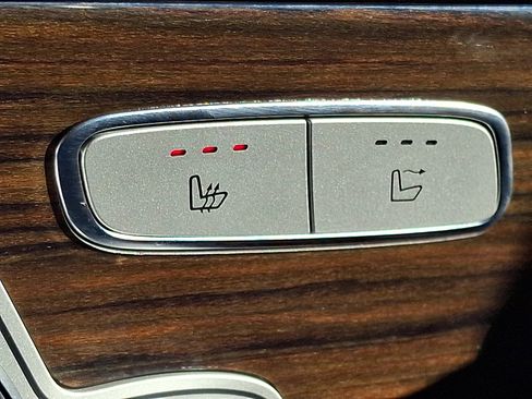 Used 2021 Mercedes-Benz C 300 Cabriolet image 22