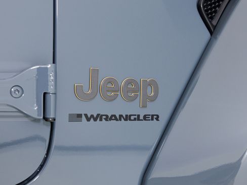 Used 2024 Jeep Wrangler Unlimited Rubicon 392 image 68