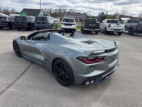Used 2022 Chevrolet Corvette Stingray Preferred Conv w/ Z51 Performance Package RWD image 4