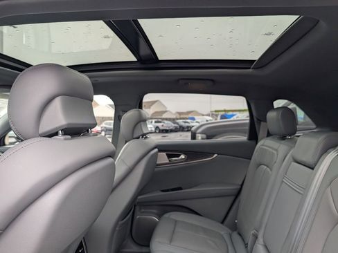 Used 2019 Lincoln Nautilus Reserve w/ Ultimate Package image 43