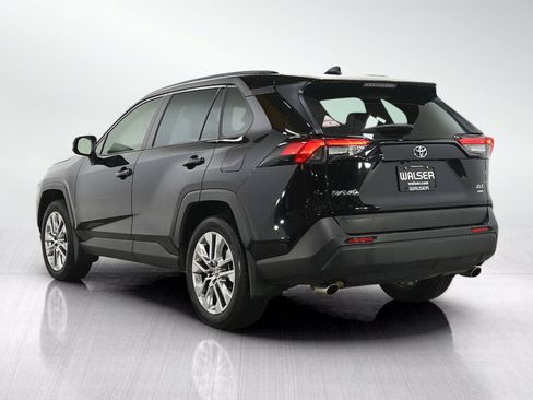 Used 2020 Toyota RAV4 XLE Premium AWD/4WD image 3