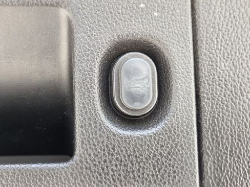 Used 2020 GMC Yukon XL SLT AWD/4WD image 42