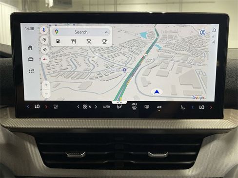 Used 2025 Ford Explorer Active w/ Active Comfort Package image 23