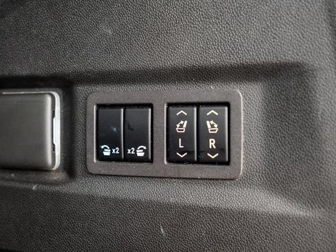 Used 2021 Chevrolet Tahoe Premier w/ Premium Package AWD/4WD image 44