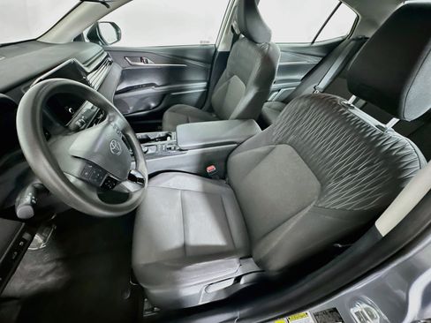 Used 2025 Toyota Camry LE FWD image 13