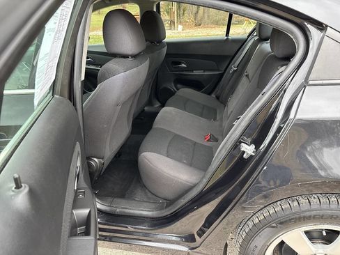 Used 2016 Chevrolet Cruze LT image 14