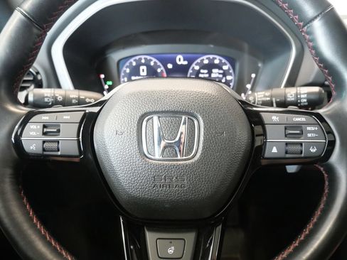 Used 2025 Honda Pilot Black Edition image 18