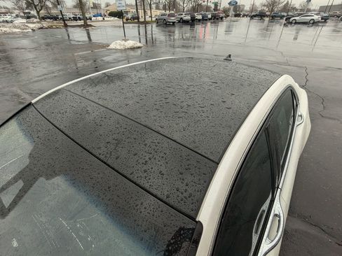 Used 2019 Lincoln Continental Reserve image 11