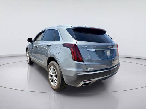 Used 2023 Cadillac XT5 Premium Luxury w/ Technology Package FWD image 5