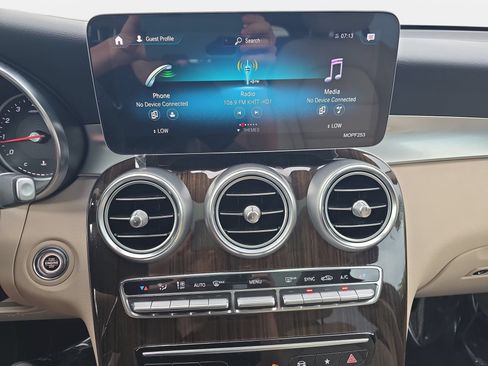 Certified 2022 Mercedes-Benz GLC 300 4MATIC image 20