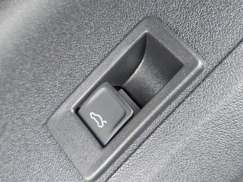 New 2025 Audi Q5 Premium Plus image 19