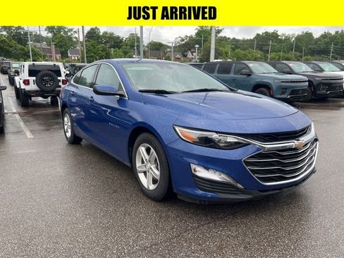 Used 2023 Chevrolet Malibu LT FWD image 1