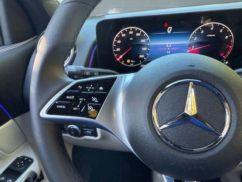 New 2026 Mercedes-Benz GLB 250 image 13