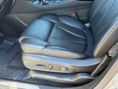 Used 2020 Buick Envision Premium w/ Driver Confidence Package image 12