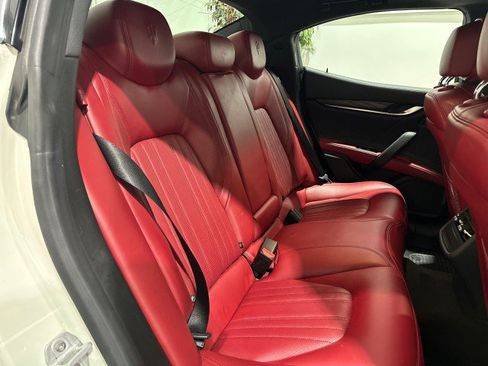 Used 2019 Maserati Ghibli S GranLusso RWD image 42