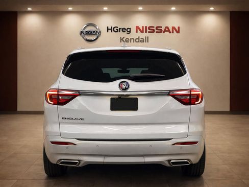 Used 2024 Buick Enclave Premium AWD/4WD image 6