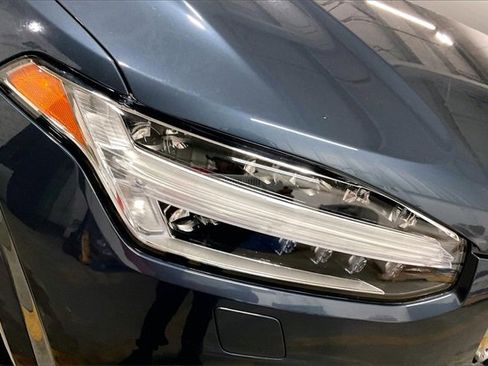 Certified 2022 Volvo XC90 T6 Inscription w/ Climate Package image 30