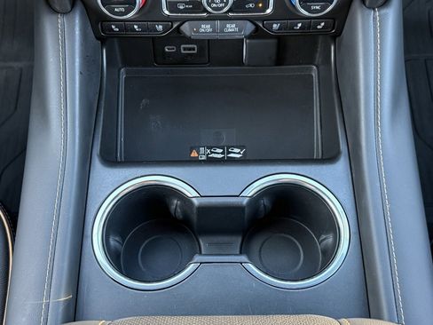 Used 2023 GMC Yukon AT4 image 25
